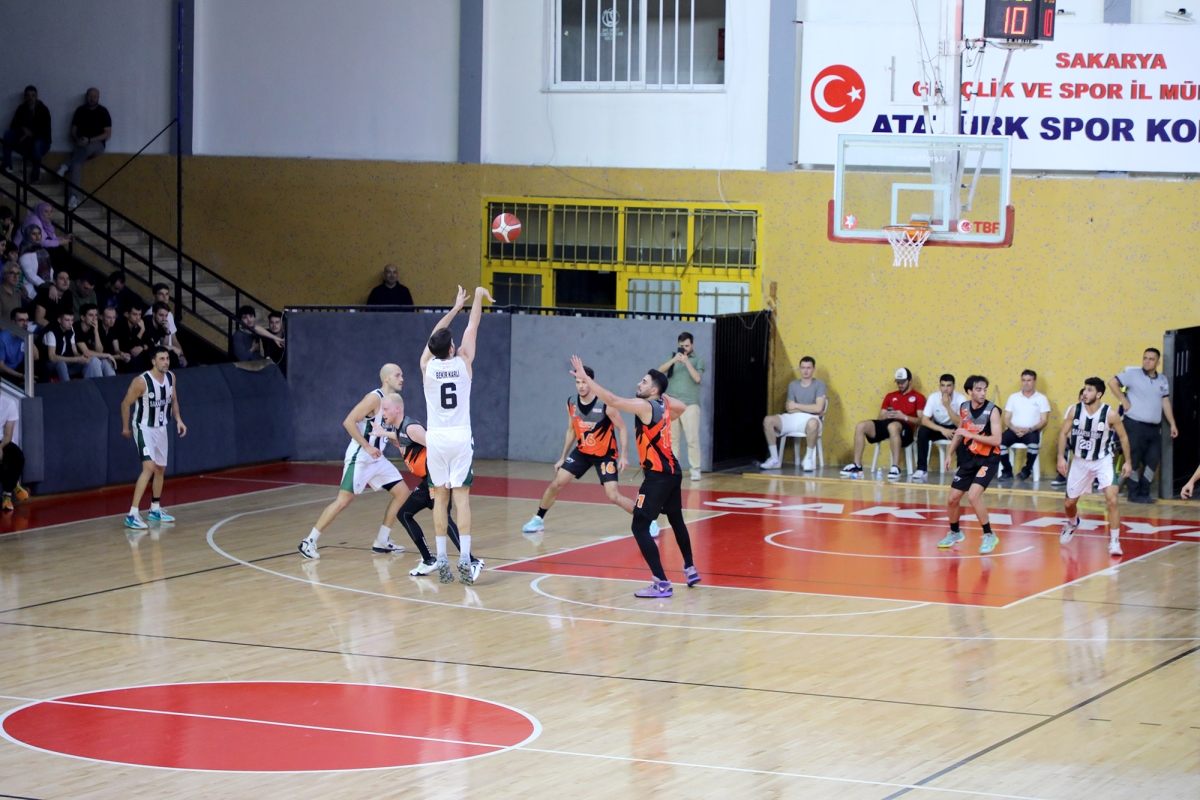 Büyükşehir Basket Sezona Galibiyetle Başladı