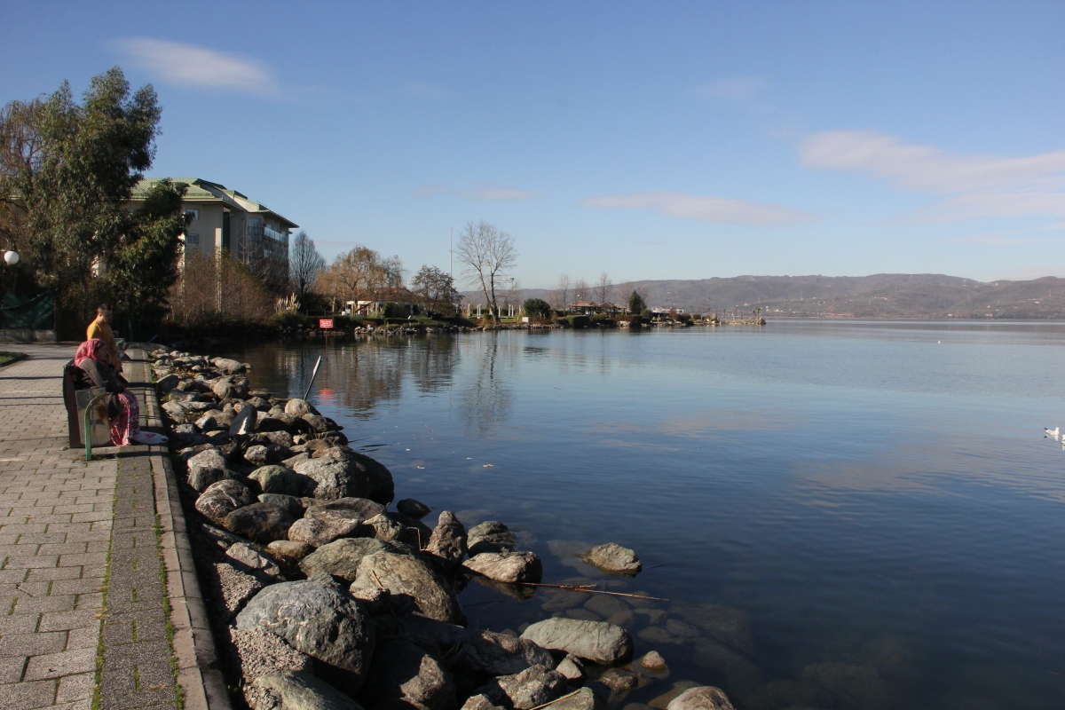 Sapanca turistlerin ilgisini çekiyor.