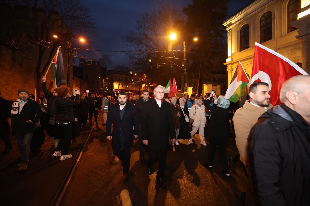 Başkan Yüce tarihi yürüyüşe katıldı