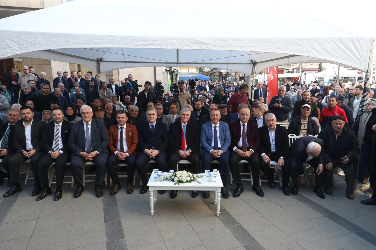 Modern bir meydan