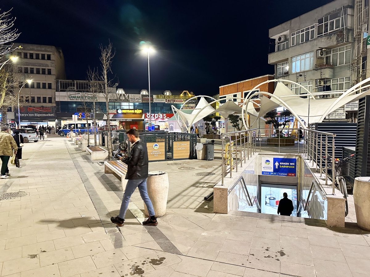 Modern bir meydan