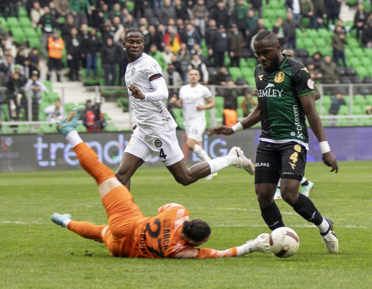 Sakaryaspor - Ahlatcı Çorum FK Foto Galeri