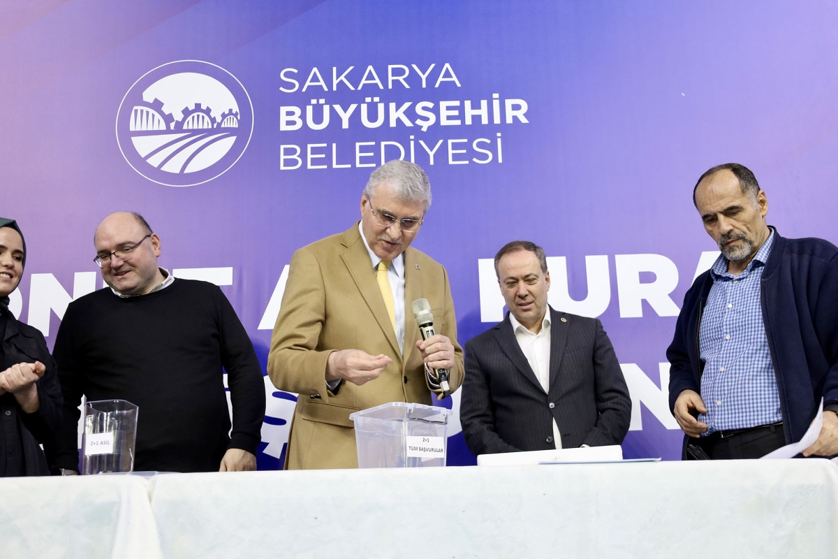 150 vatandaş Büyükşehirle konut sahibi oldu