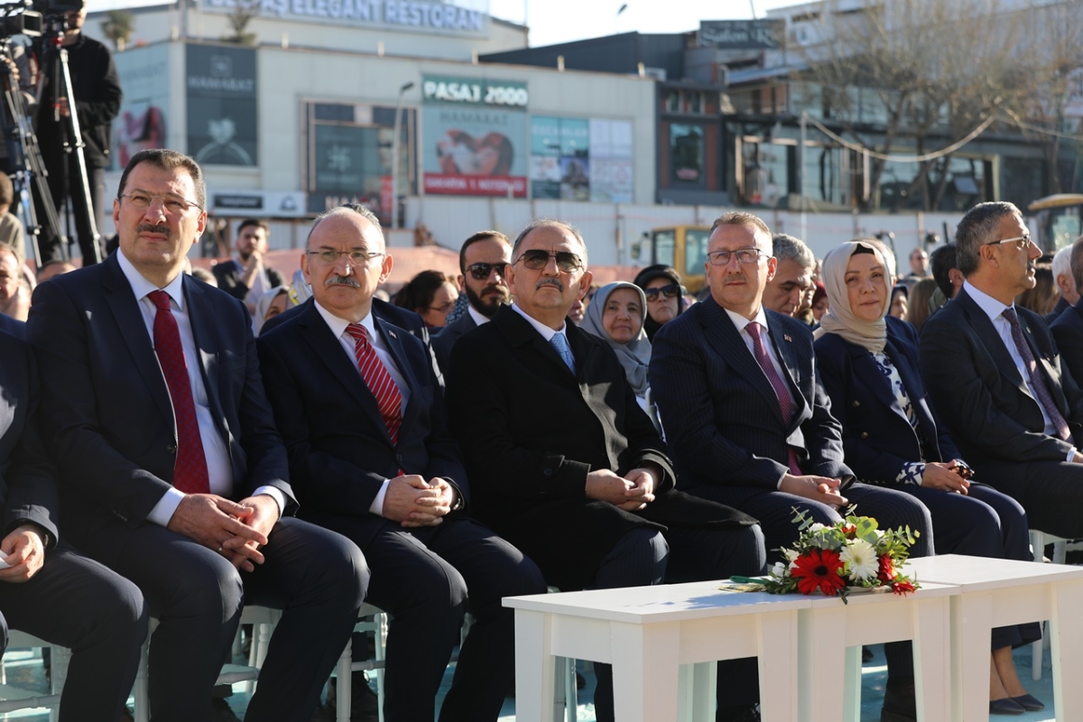  Adahayat Yerinde Kentsel Dönüşüm Temel Atma Töreni