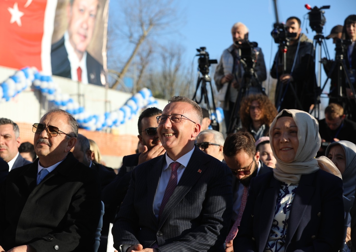  Adahayat Yerinde Kentsel Dönüşüm Temel Atma Töreni