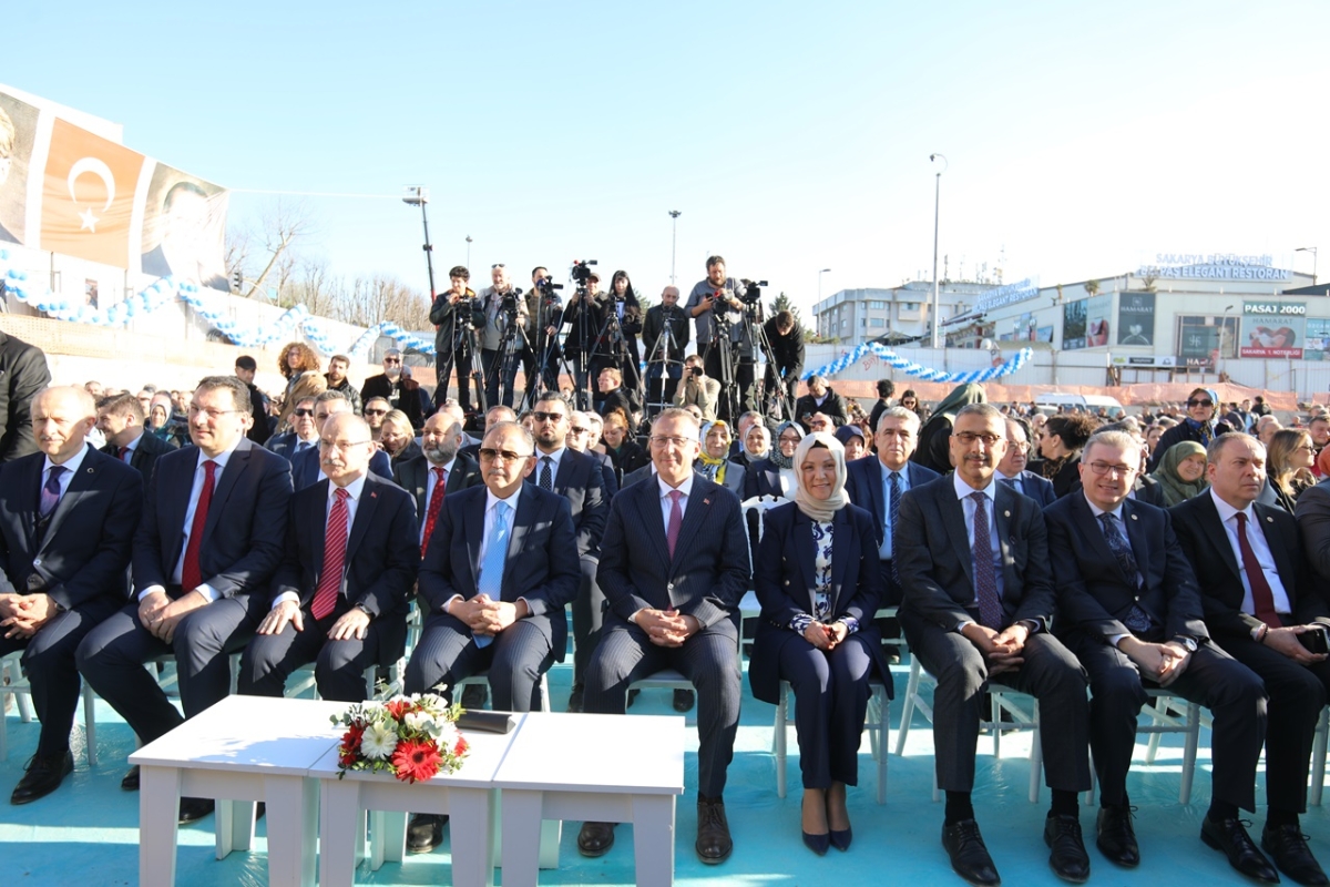  Adahayat Yerinde Kentsel Dönüşüm Temel Atma Töreni