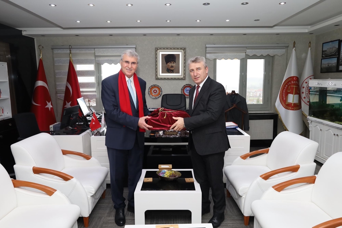 Ekrem Yüce veda ziyaretleri