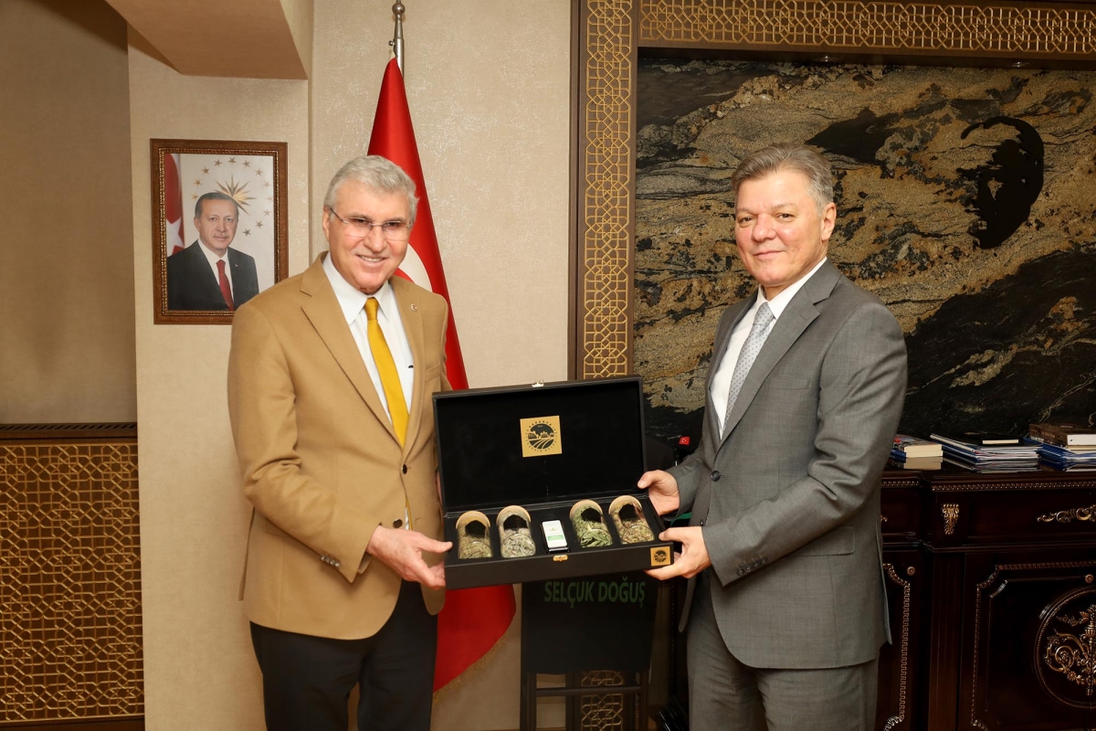 Ekrem Yüce veda ziyaretleri