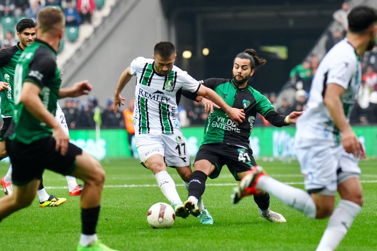 Kocaelispor - Sakaryaspor Foto Galeri