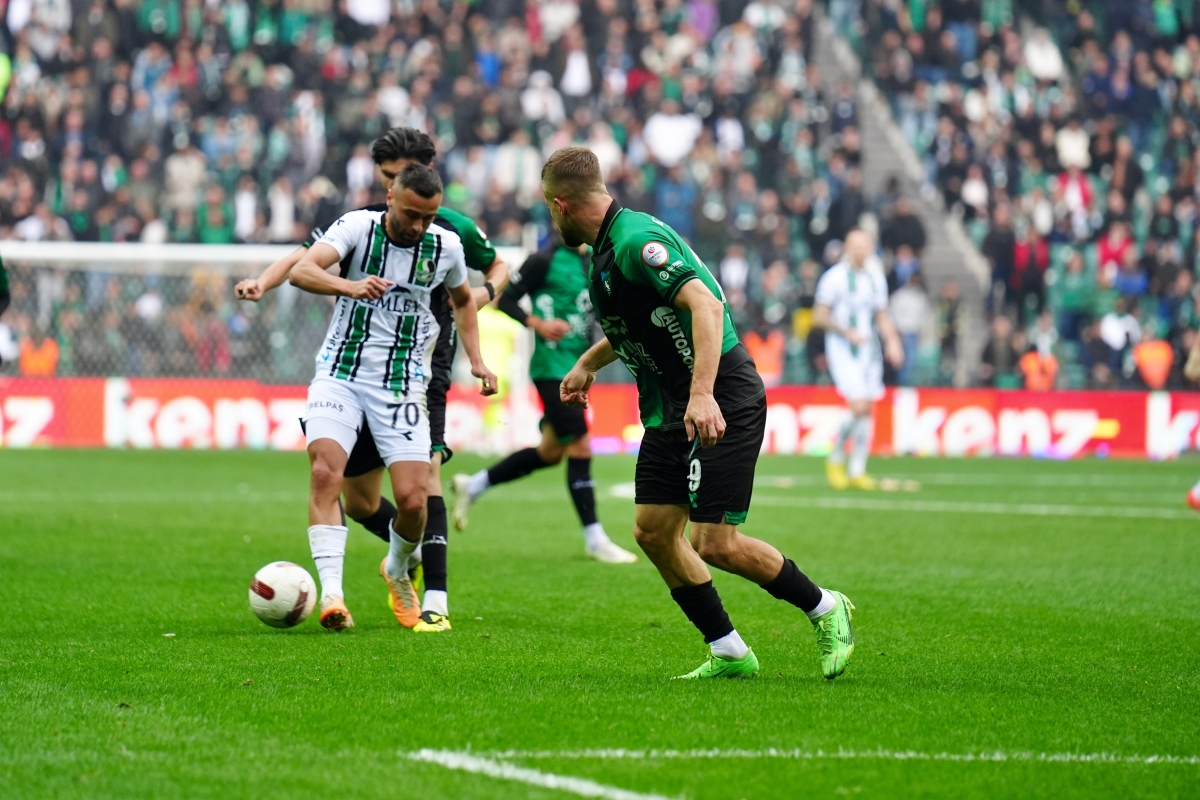 Kocaelispor - Sakaryaspor Foto Galeri