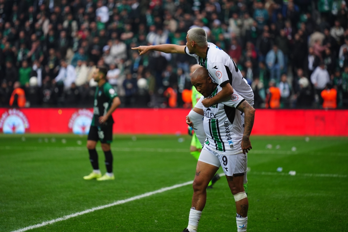 Kocaelispor - Sakaryaspor Foto Galeri