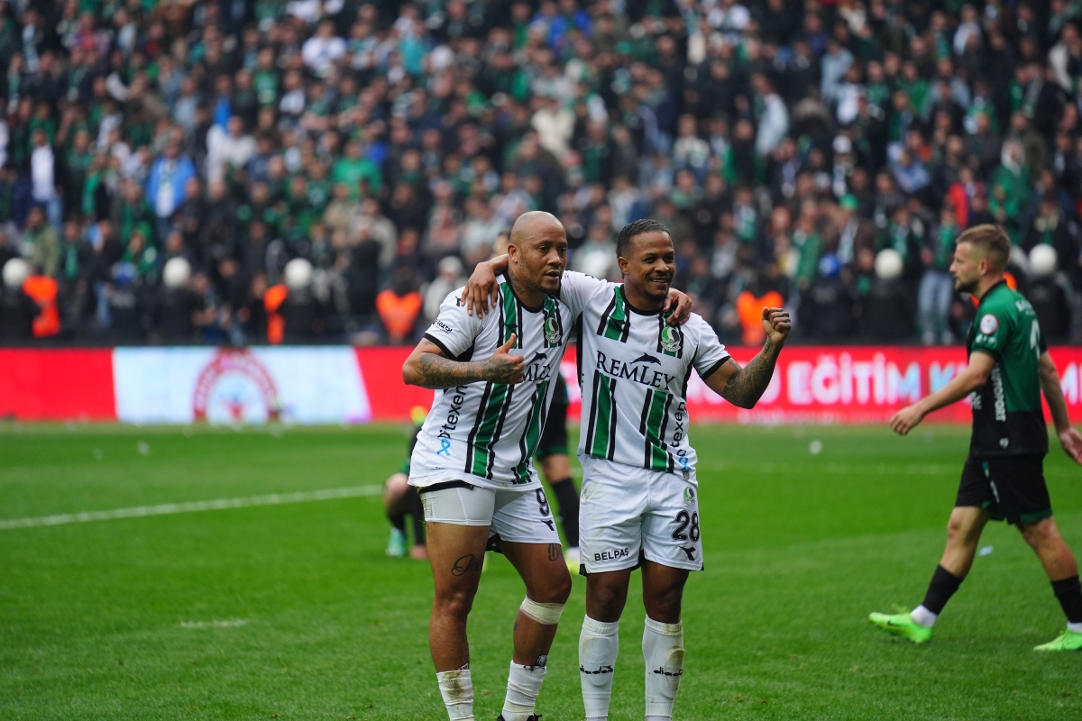 Kocaelispor - Sakaryaspor Foto Galeri