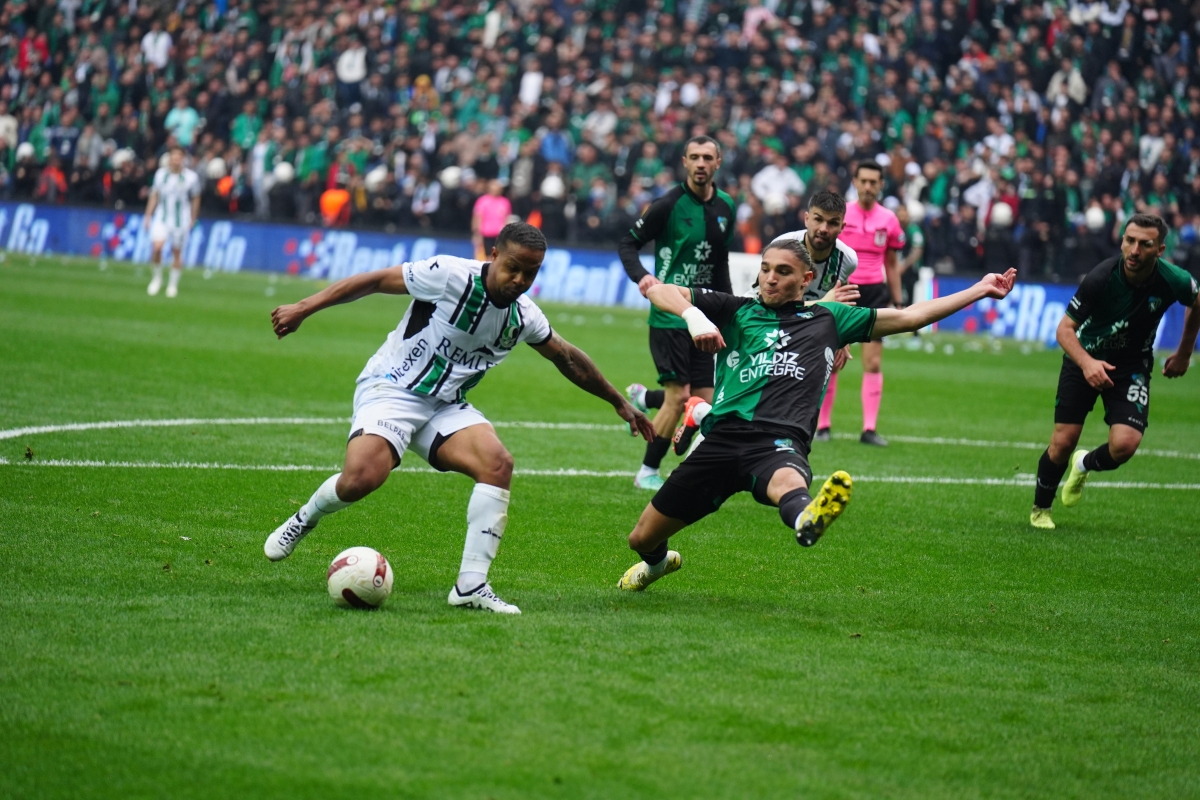 Kocaelispor - Sakaryaspor Foto Galeri
