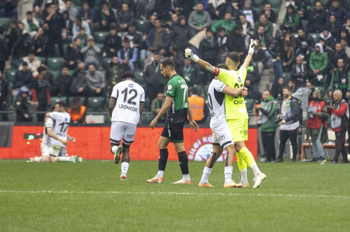Kocaelispor - Sakaryaspor Foto Galeri