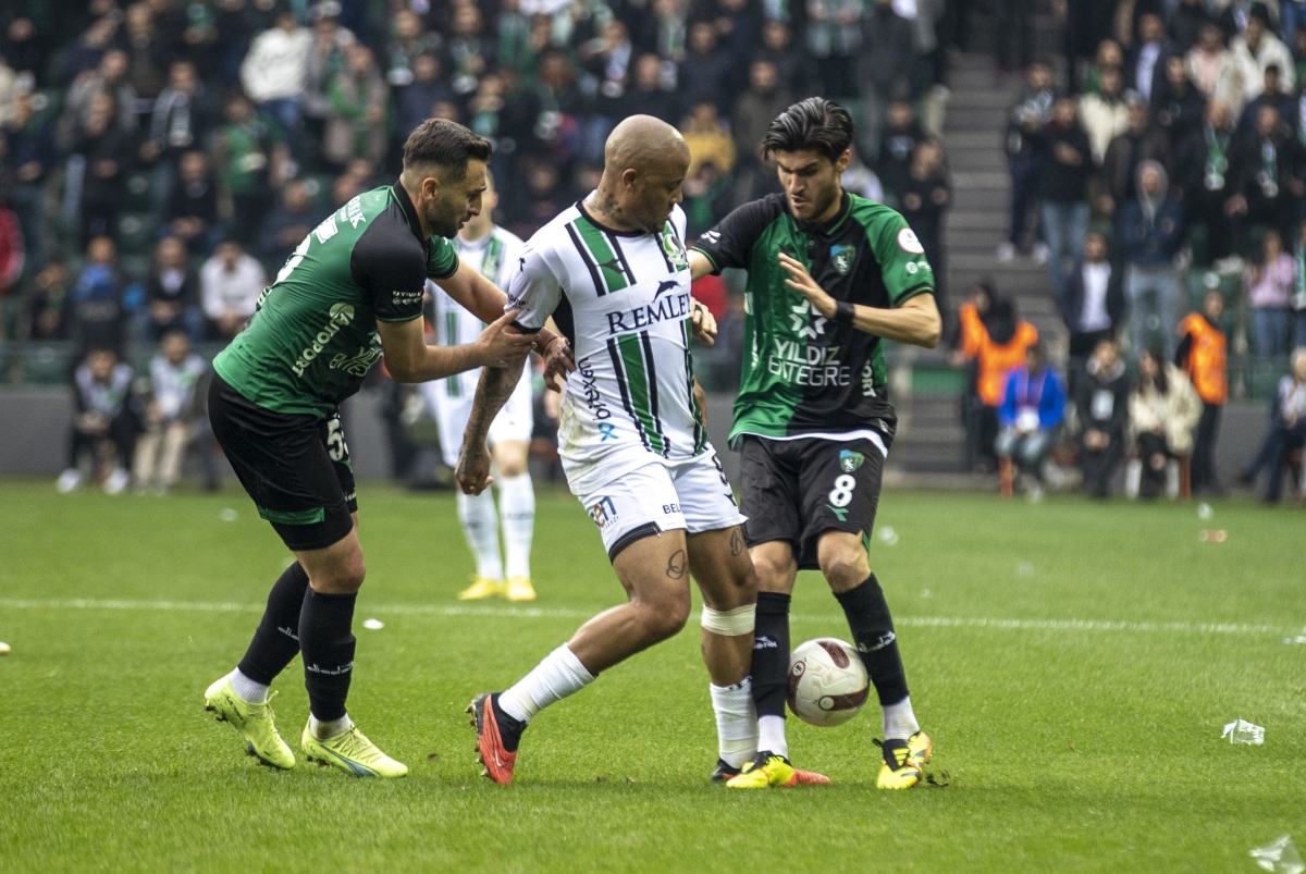 Kocaelispor - Sakaryaspor Foto Galeri