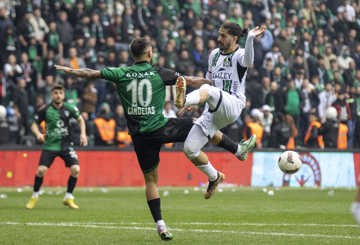 Kocaelispor - Sakaryaspor Foto Galeri