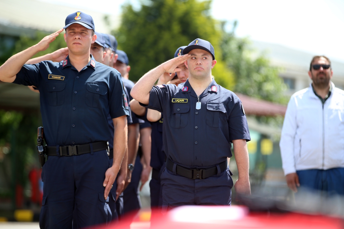 Kamuflaj giyen 47 engelli temsili askerlik yaptı