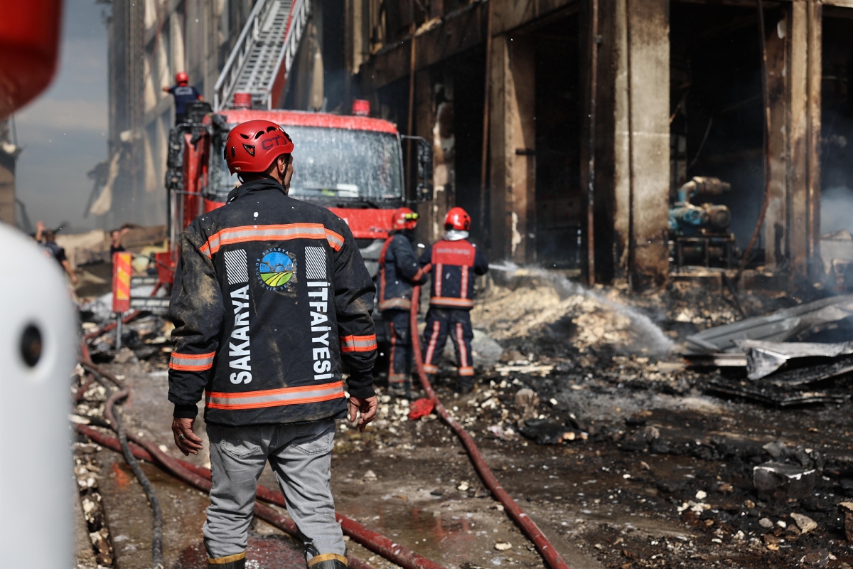 Sakarya Büyükşehir İtfaiyesi Müdahale Etti
