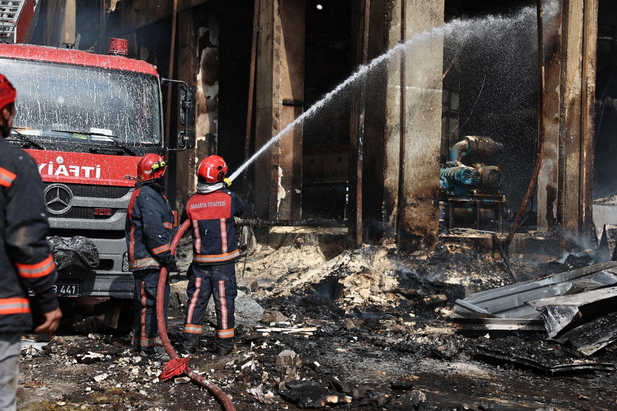 Sakarya Büyükşehir İtfaiyesi Müdahale Etti