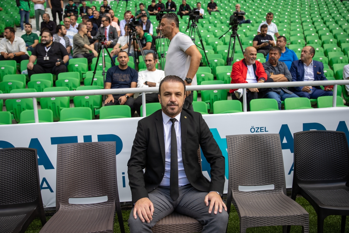 Sakaryaspor'da başkanlığa Cumhur Genç seçildi