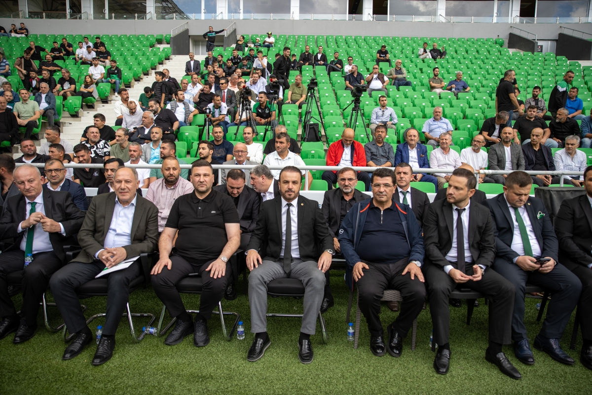 Sakaryaspor'da başkanlığa Cumhur Genç seçildi