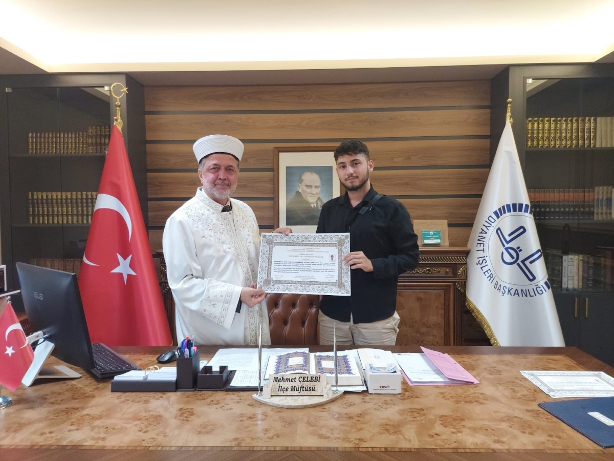 David Sakarya'da İslamiyet'i seçti