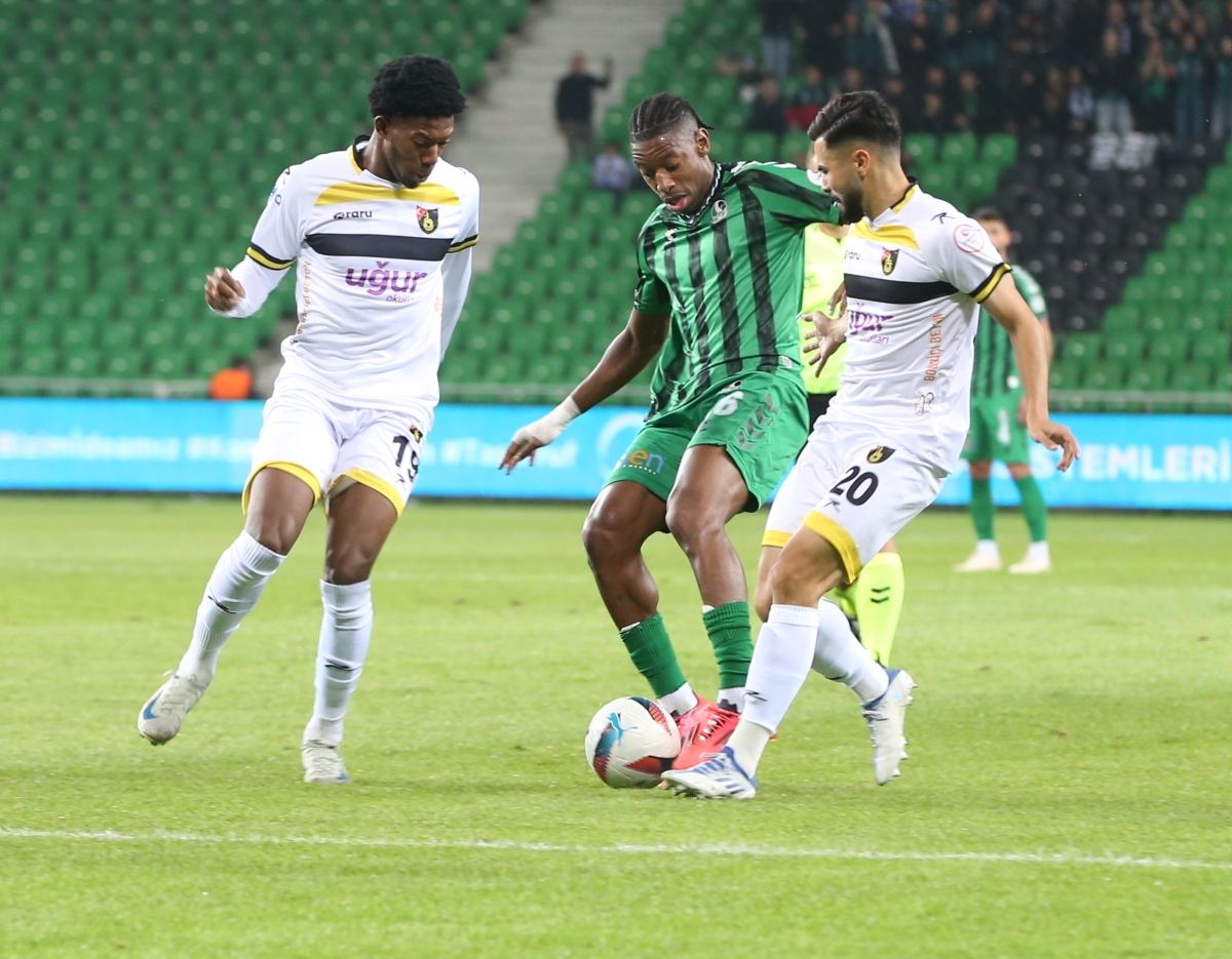 Sakaryaspor - Uğur Okulları İstanbulspor