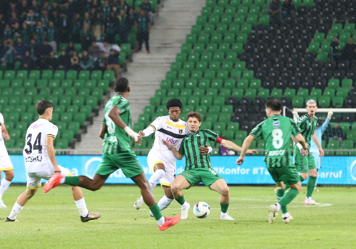 Sakaryaspor - Uğur Okulları İstanbulspor