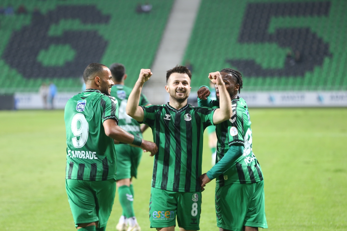 Sakaryaspor - Uğur Okulları İstanbulspor