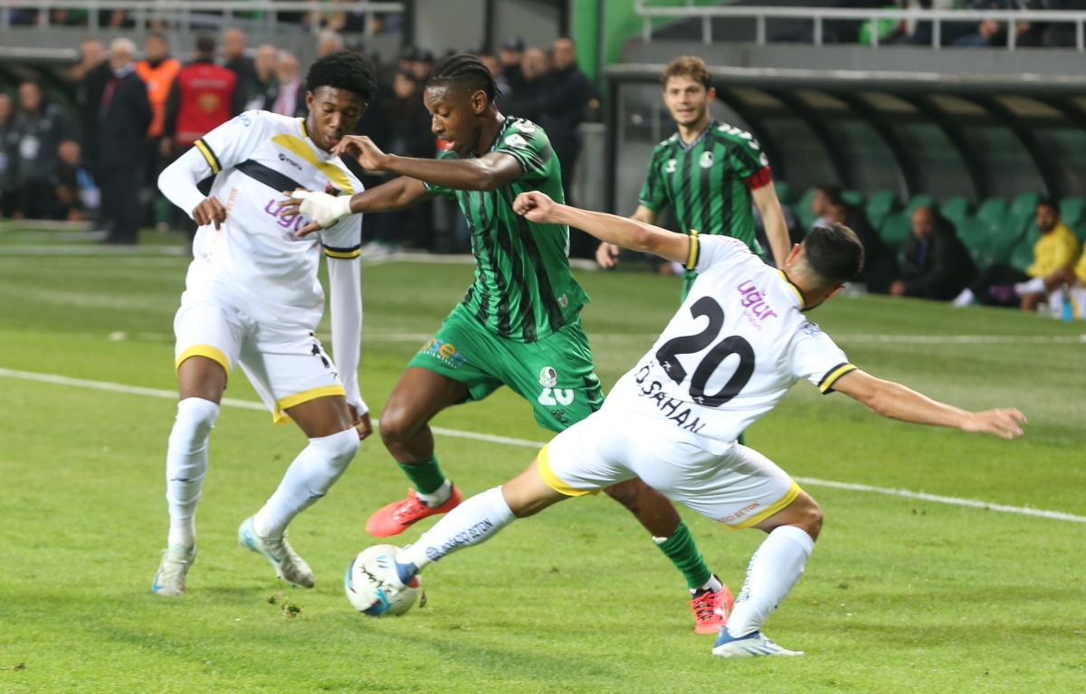 Sakaryaspor - Uğur Okulları İstanbulspor