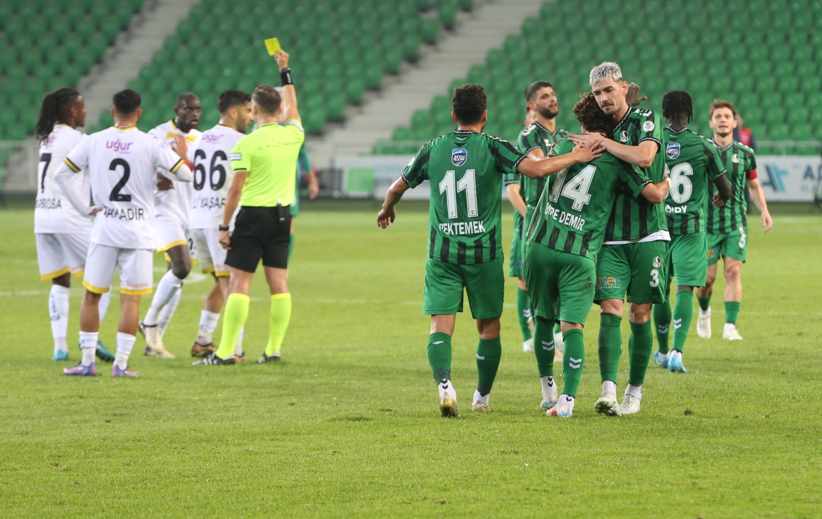 Sakaryaspor - Uğur Okulları İstanbulspor