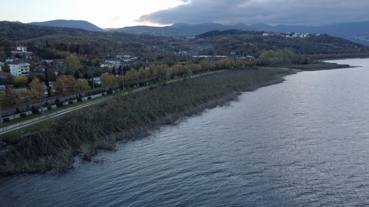 Sapanca Gölü'nde su miktarı son 5 yılın en düşük seviyesine geriledi