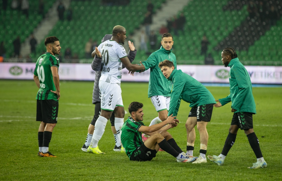 Sakaryaspor - Kocaelispor Foto Galeri