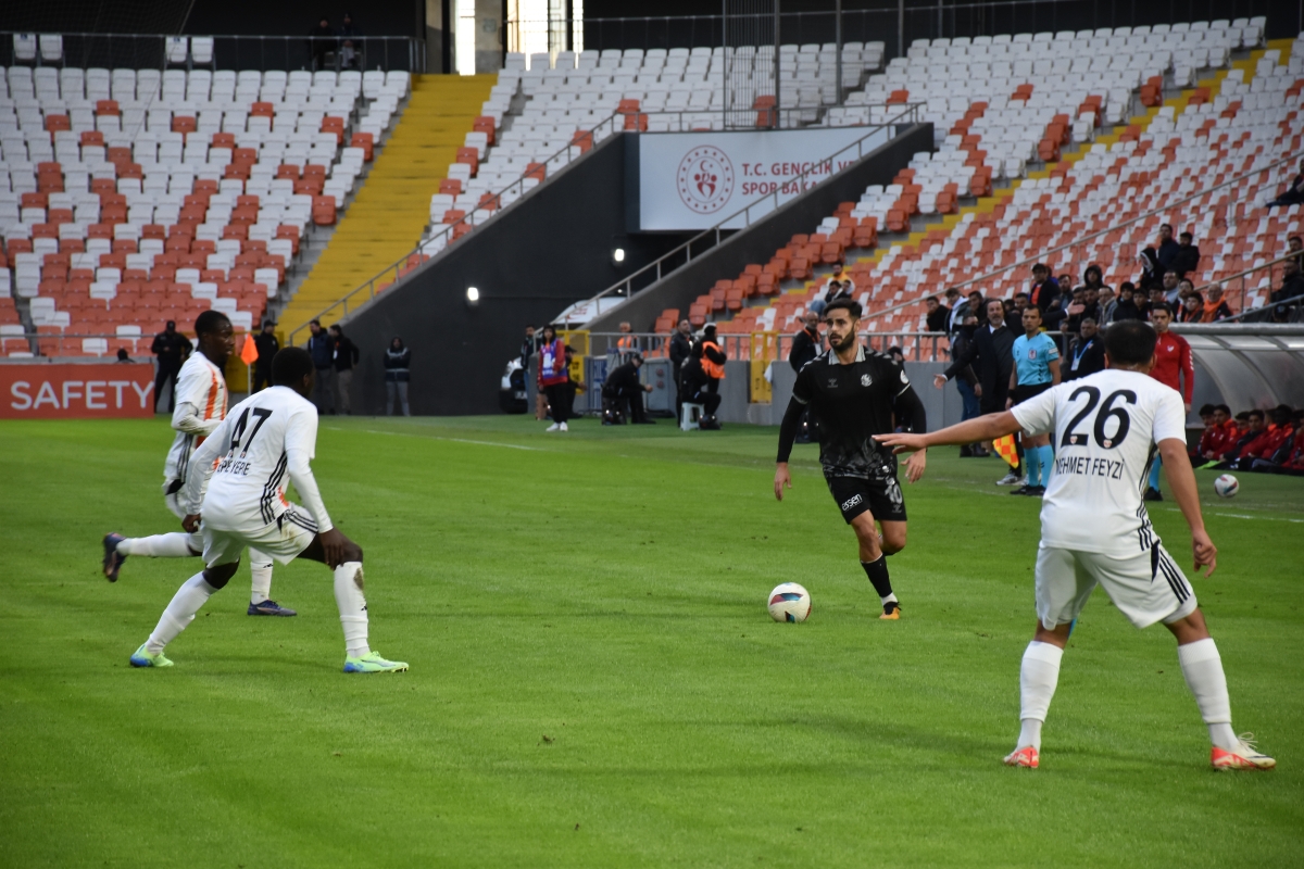 Adanaspor-Sakaryaspor Foto Galeri