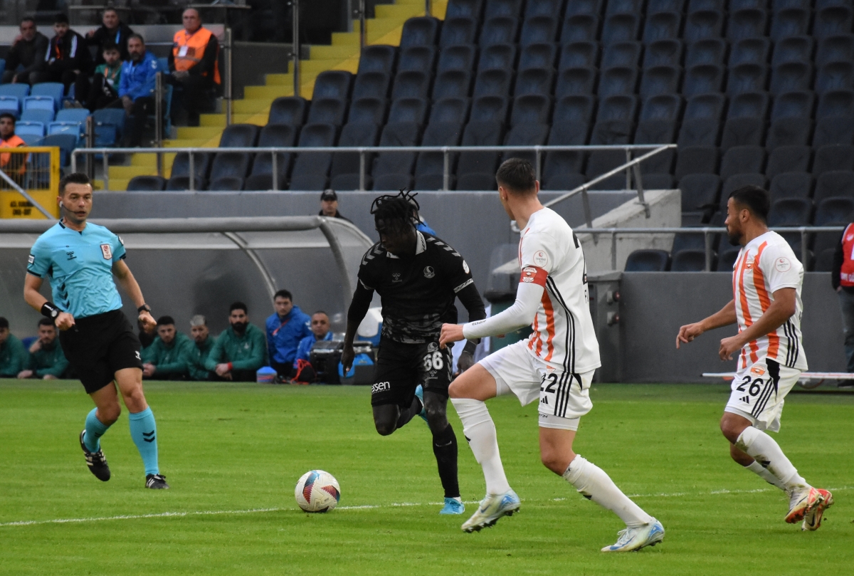 Adanaspor-Sakaryaspor Foto Galeri