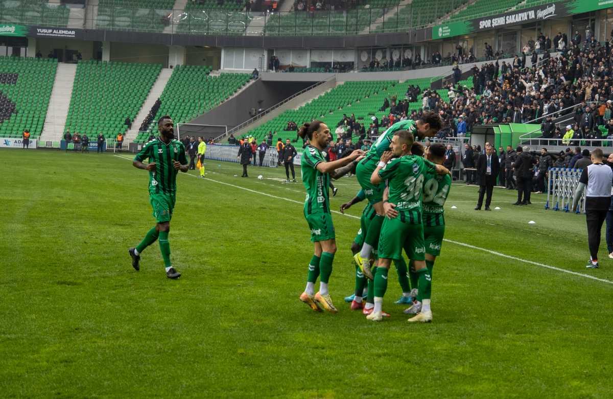 Sakaryaspor - Ahlatcı Çorum FK Foto Galeri