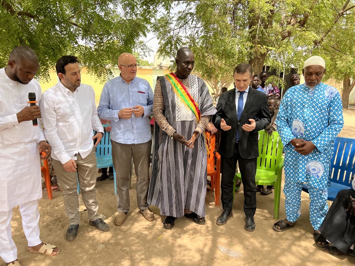 Sakarya İmam Hatipliler Derneği, Mali'ye Yardım