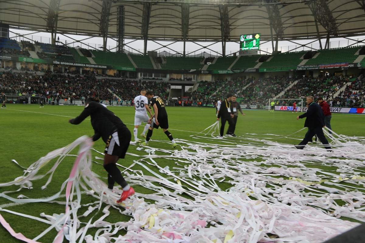Sakaryaspor-Esenler Erokspor Foto Galeri