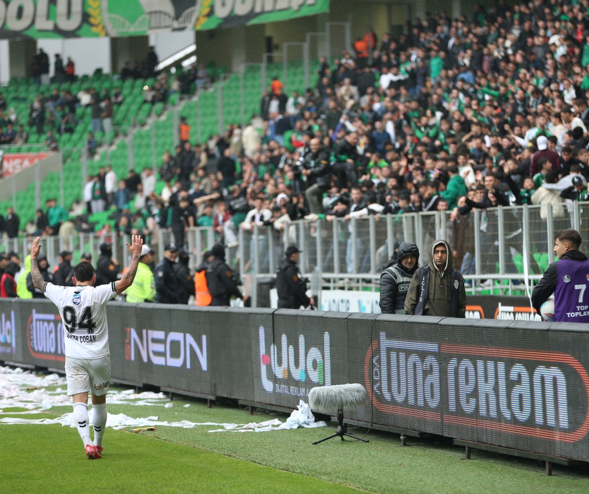 Sakaryaspor-Esenler Erokspor Foto Galeri