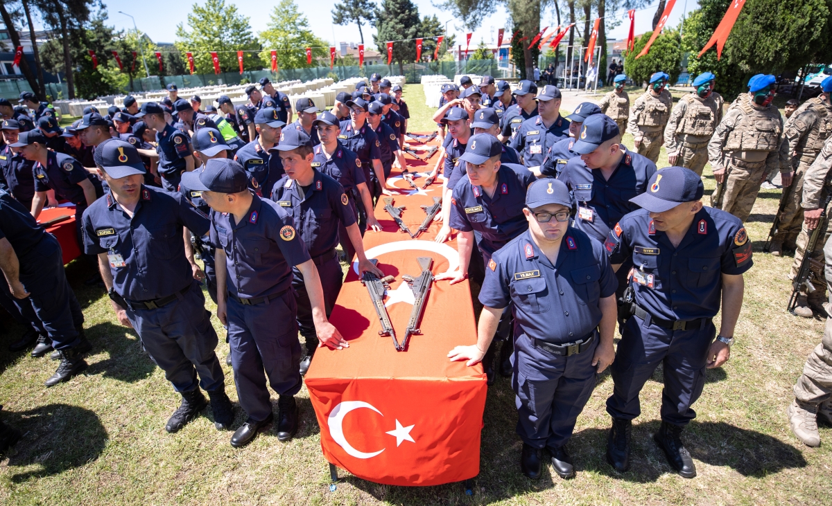 Engelli gençler temsili askerlik yaptı