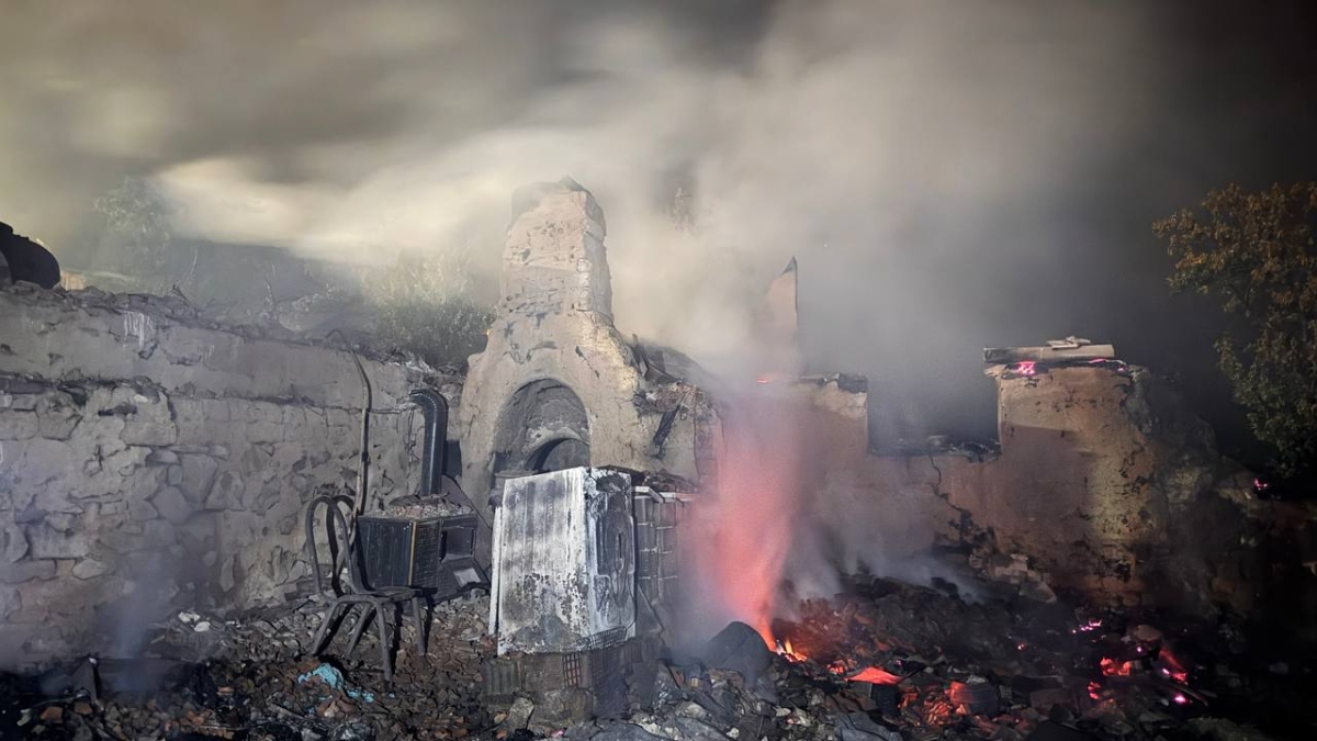 Sakarya'da çıkan orman yangını nedeniyle iki mahalle tahliye edildi