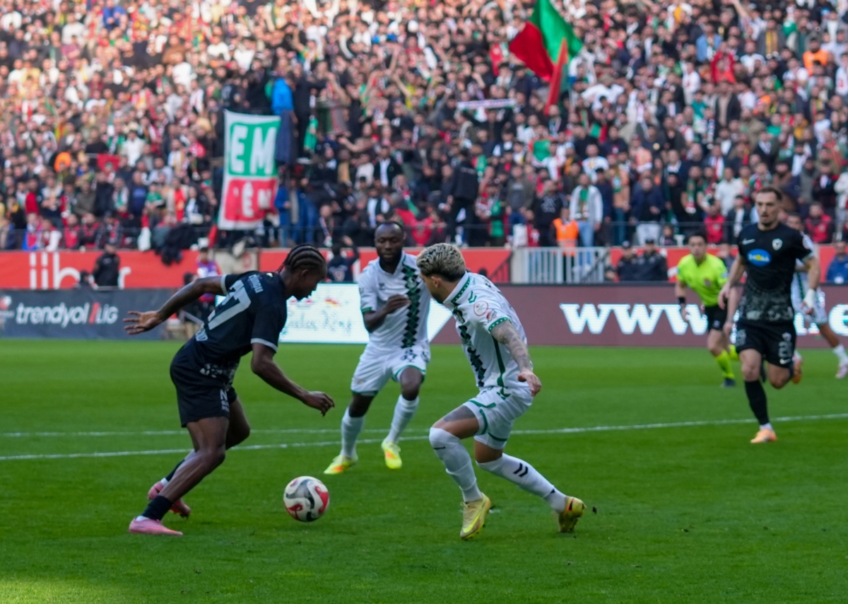 Amed Sportif Faaliyetler – Sakaryaspor