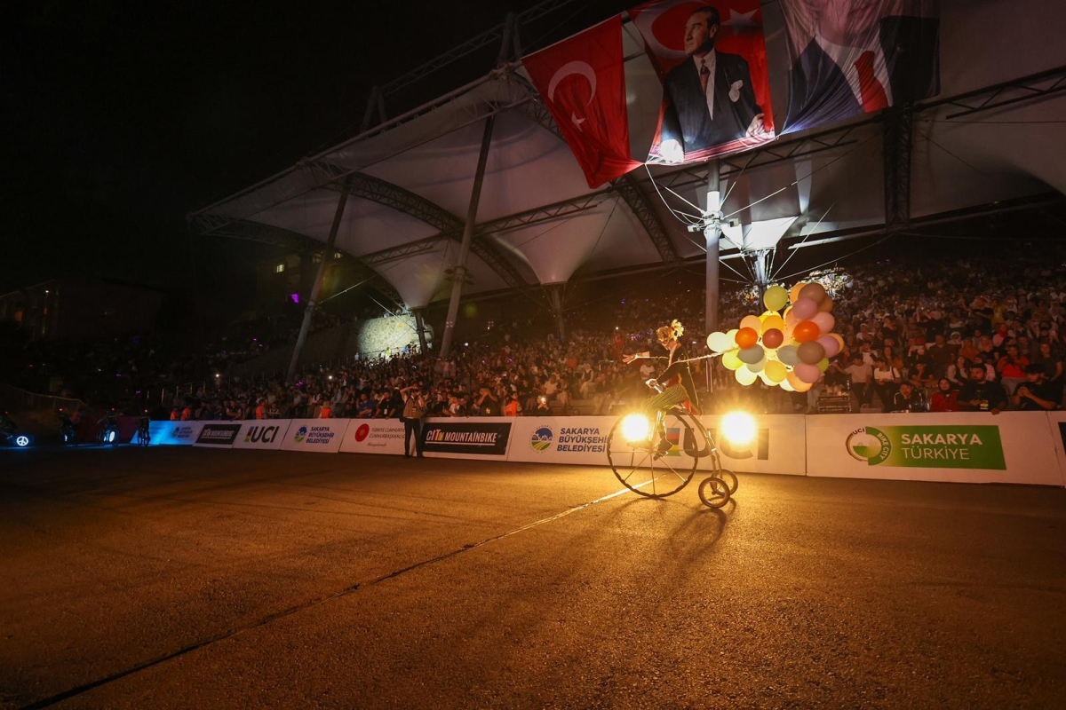 Tüm Dünya Sakarya’yı izledi