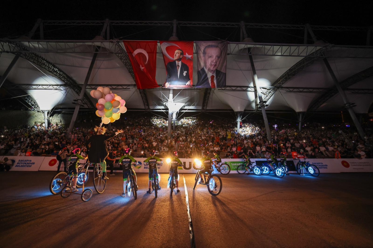 Tüm Dünya Sakarya’yı izledi