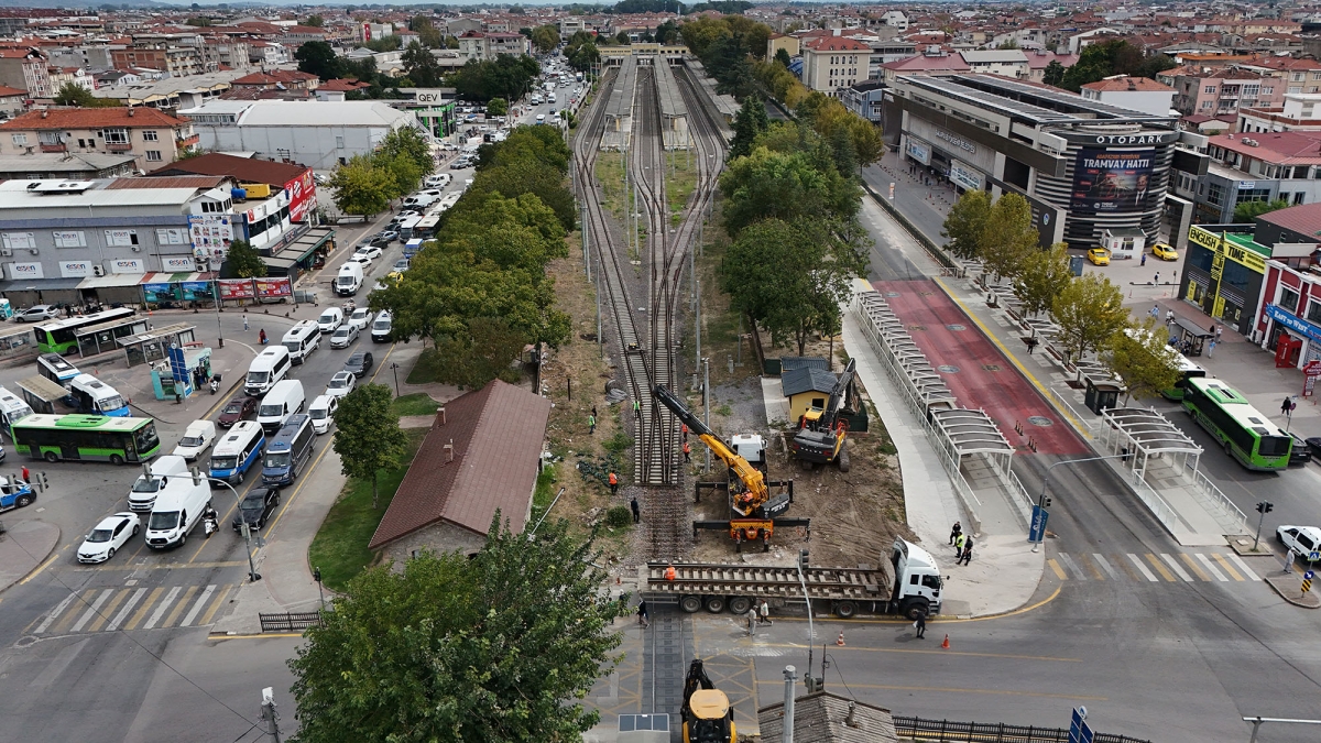 Tren 12 metre derinliğe inerek tünel içinden gara ulaşacak
