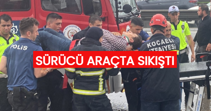 D-100’de zincirleme kaza, araçta sıkışan sürücüyü itfaiye ekipleri kurtardı
