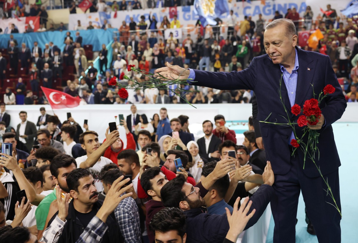 ''İlk Oyum Erdoğan'a, İlk Oyum AK Parti'ye''