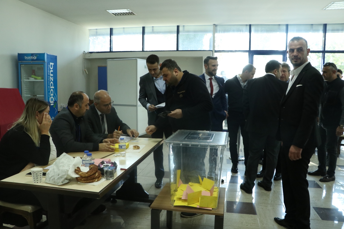 Sakarya Ticaret Borsasında meslek komitesi ve meclis üyesi seçimleri yapıldı