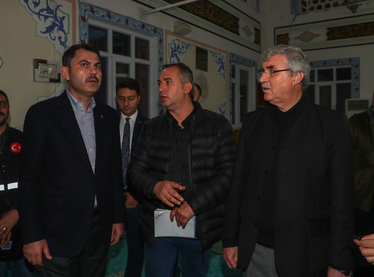 Başkan Ekrem Yüce ve Bakan Kurum Deprem Bölgesinde