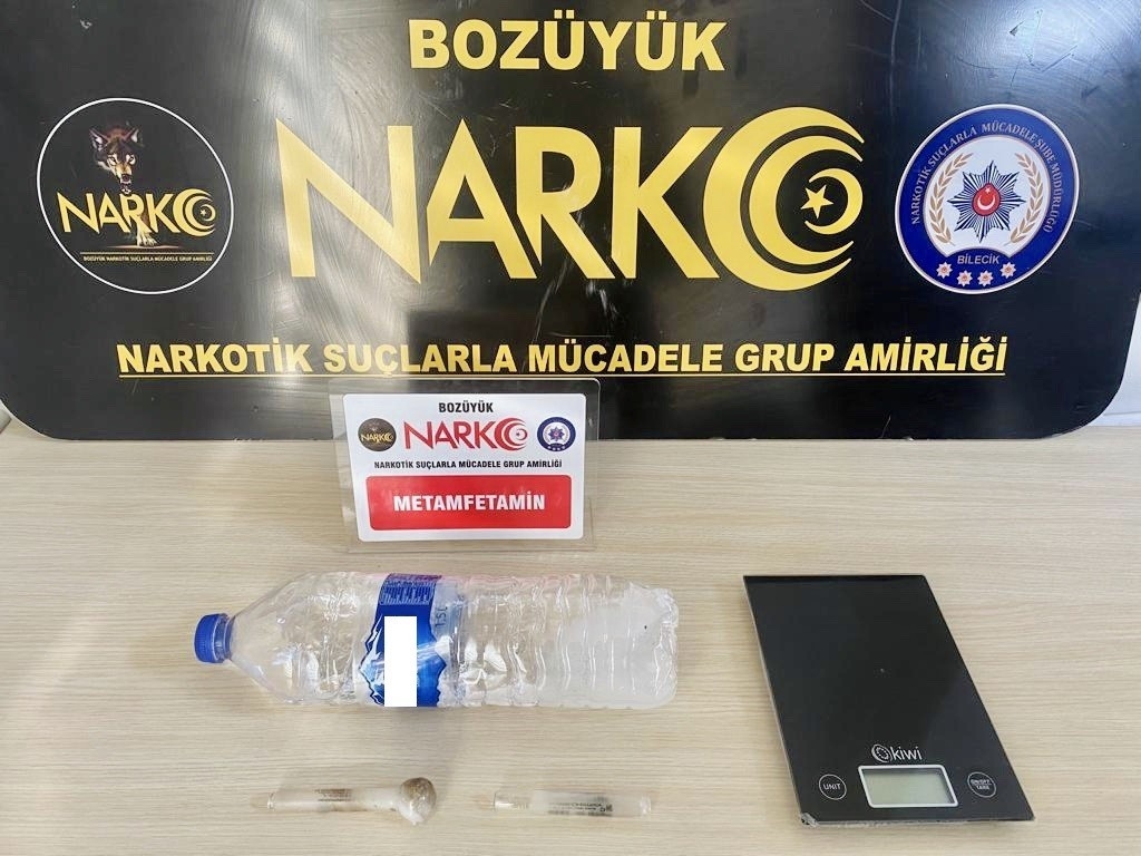 Bilecik’te 585,20 gram sıvı metamfetamin maddesi ele geçirildi
